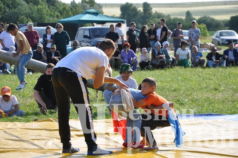 На Дне села в Яшавче батыром стал майор полиции (ФОТОРЕПОРТАЖ)