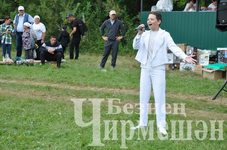 На Дне села в Яшавче батыром стал майор полиции (ФОТОРЕПОРТАЖ)