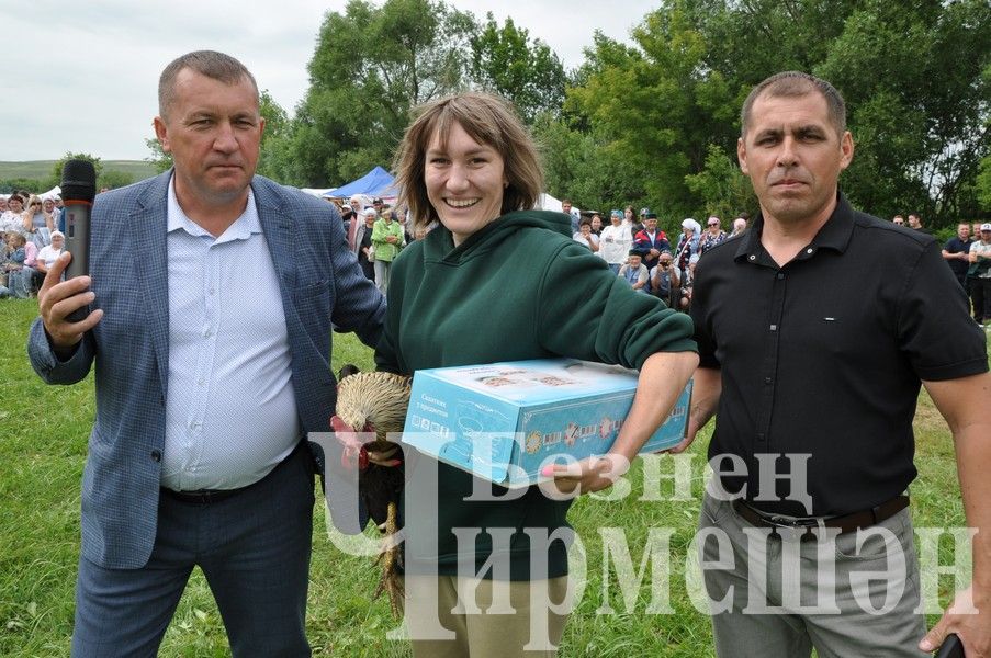 На Дне села в Яшавче батыром стал майор полиции (ФОТОРЕПОРТАЖ)