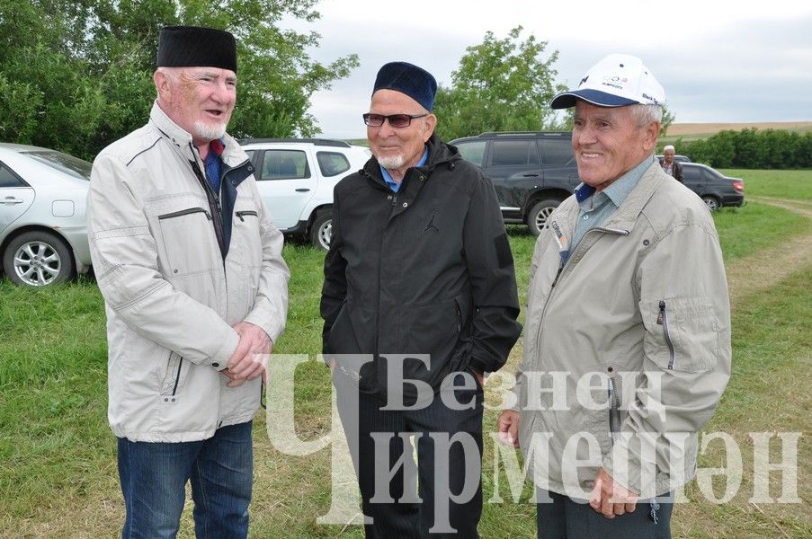 На Дне села в Яшавче батыром стал майор полиции (ФОТОРЕПОРТАЖ)