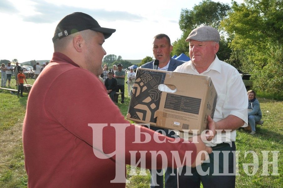 На Дне села в Яшавче батыром стал майор полиции (ФОТОРЕПОРТАЖ)