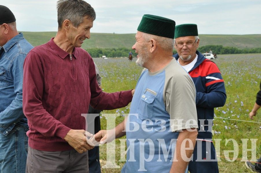 На Дне села в Яшавче батыром стал майор полиции (ФОТОРЕПОРТАЖ)