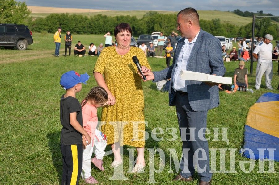 На Дне села в Яшавче батыром стал майор полиции (ФОТОРЕПОРТАЖ)