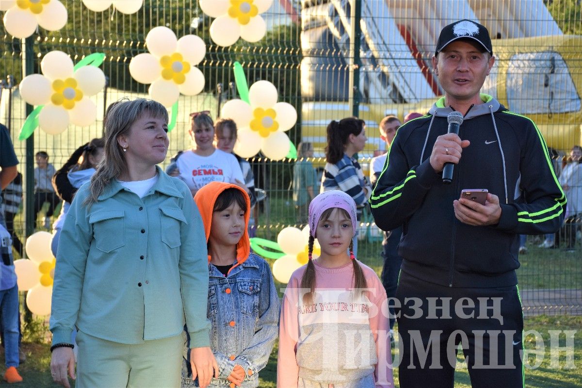 "ГаиләФЕСТ" фестивалендә Чирмешән гаиләләре осталыкларын күрсәтте (ФОТОРЕПОРТАЖ)