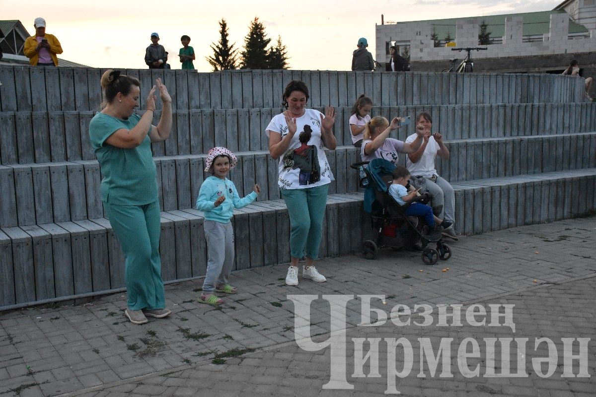 В рамках проекта "Культурная среда города" перед черемшанцами выступил Александр Головин (ФОТОРЕПОРТАЖ)