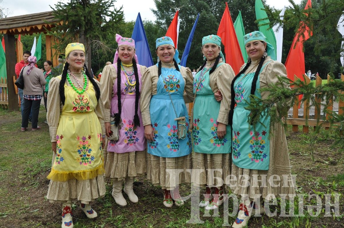 В Черемшане прошел межрегиональный фестиваль "Луковая долина" (ФОТОРЕПОРТАЖ)