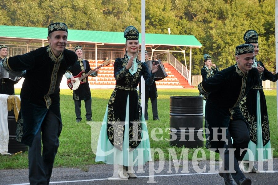 В Черемшане в один день отметили три праздника (ФОТОРЕПОРТАЖ)