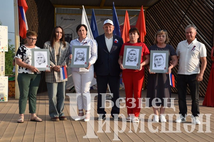 В Черемшане прошли торжественные мероприятия по случаю Дня России (ФОТОРЕПОРТАЖ)