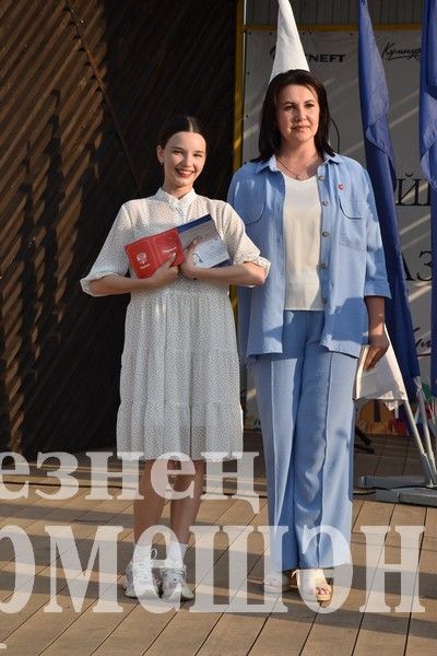 В Черемшане прошли торжественные мероприятия по случаю Дня России (ФОТОРЕПОРТАЖ)