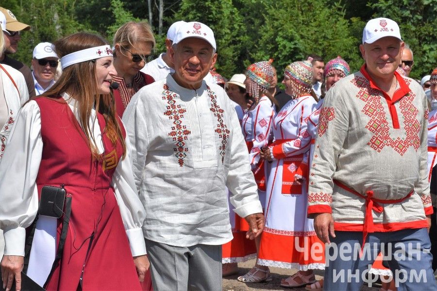 Чирмешән районындагы «Уяв» төсләре: озакка истә калачак бәйрәмнең фототарихы (ФОТОРЕПОРТАЖ)
