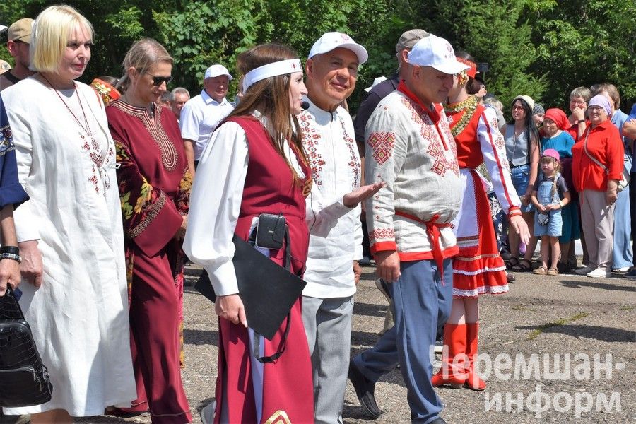 Чирмешән районындагы «Уяв» төсләре: озакка истә калачак бәйрәмнең фототарихы (ФОТОРЕПОРТАЖ)
