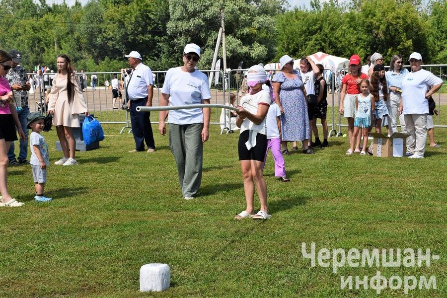 Чирмешән районындагы «Уяв» төсләре: озакка истә калачак бәйрәмнең фототарихы (ФОТОРЕПОРТАЖ)