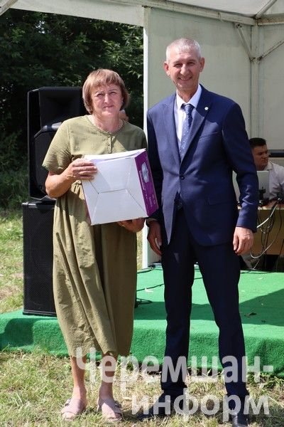 В Беркет-Ключе на Дне села встретились родные и одноклассники (ФОТОРЕПОРТАЖ)
