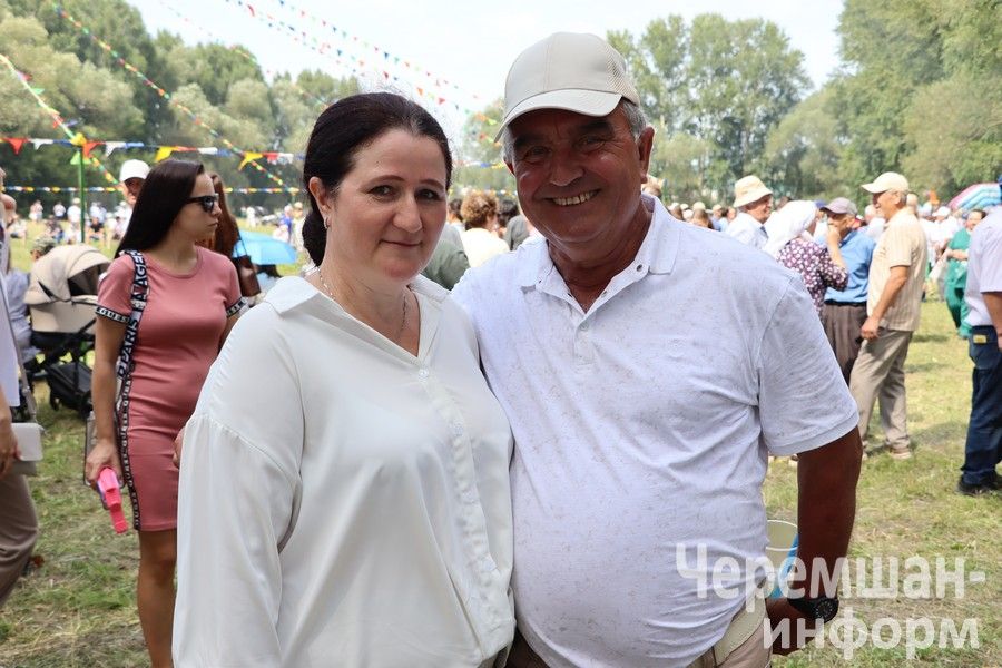 В Беркет-Ключе на Дне села встретились родные и одноклассники (ФОТОРЕПОРТАЖ)