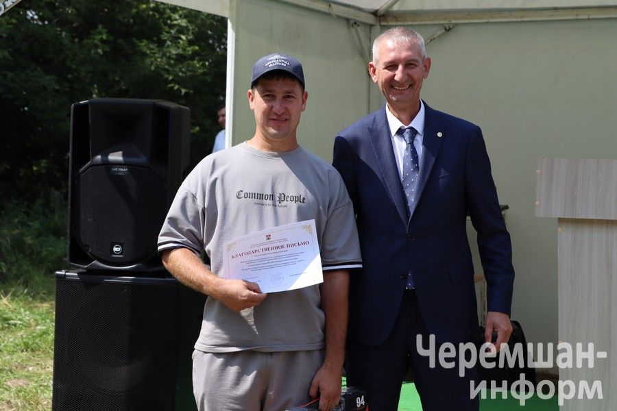 В Беркет-Ключе на Дне села встретились родные и одноклассники (ФОТОРЕПОРТАЖ)