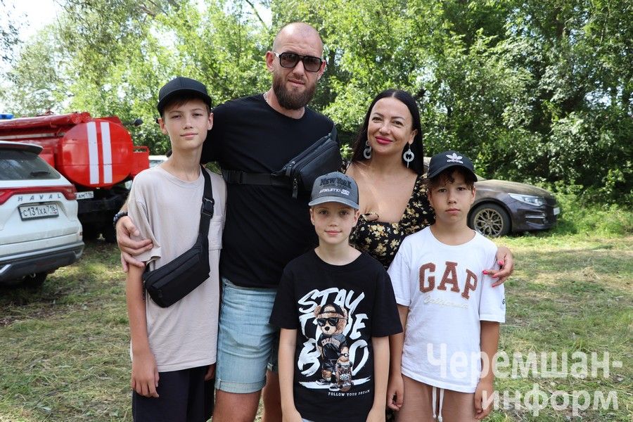 В Беркет-Ключе на Дне села встретились родные и одноклассники (ФОТОРЕПОРТАЖ)