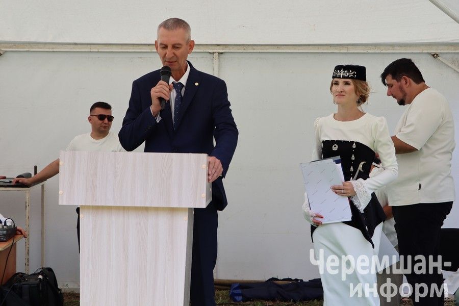 В Беркет-Ключе на Дне села встретились родные и одноклассники (ФОТОРЕПОРТАЖ)