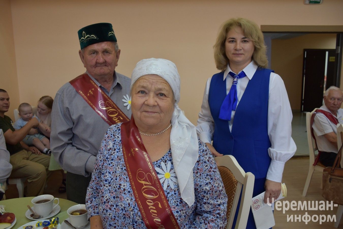 Чирмешәндә 50, 55, 60, 65 ел гомер итән гаиләләрне хөрмәтләделәр (ФОТОРЕПОРТАЖ)