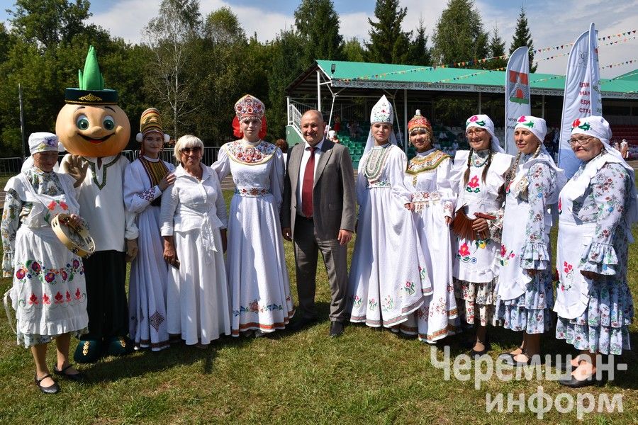 Чирмешәндә дүртенче тапкыр "Суган даласы" төбәкара фестивале үтте