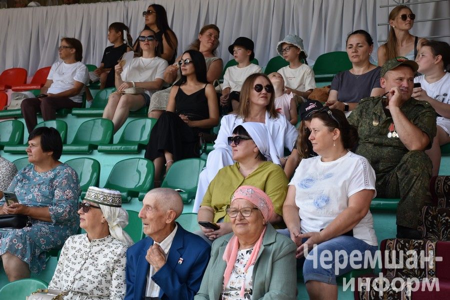 Чирмешәндә дүртенче тапкыр "Суган даласы" төбәкара фестивале үтте