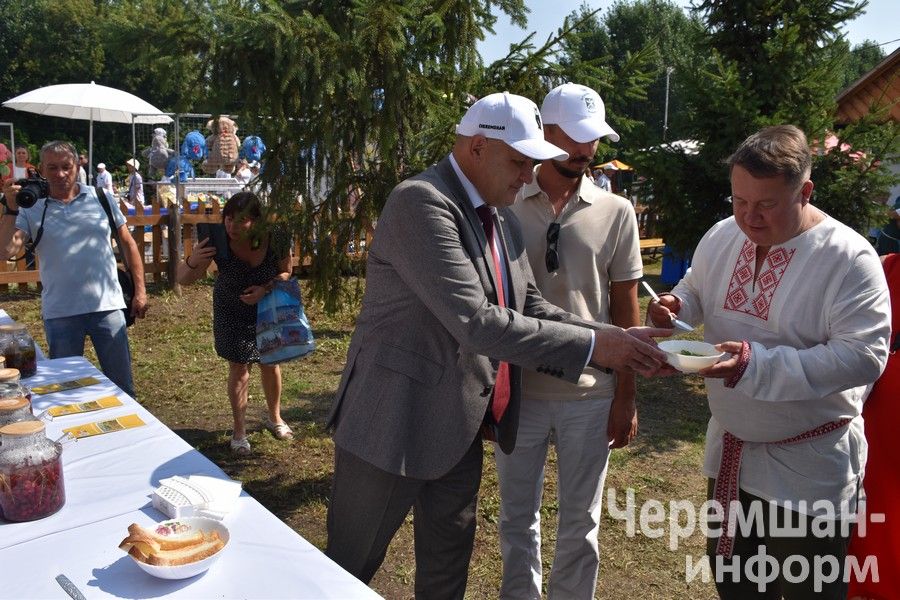 Чирмешәндә дүртенче тапкыр "Суган даласы" төбәкара фестивале үтте