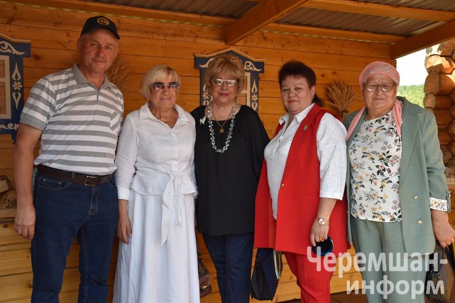 Чирмешәндә дүртенче тапкыр "Суган даласы" төбәкара фестивале үтте