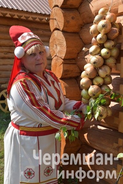 Чирмешәндә дүртенче тапкыр "Суган даласы" төбәкара фестивале үтте