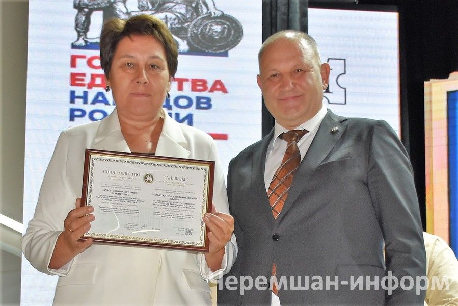 Чирмешәндә укытучыларны хөрмәтләделәр (ФОТОРЕПОРТАЖ)