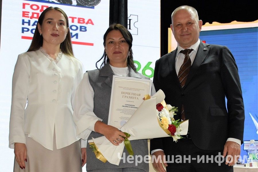 Чирмешәндә укытучыларны хөрмәтләделәр (ФОТОРЕПОРТАЖ)
