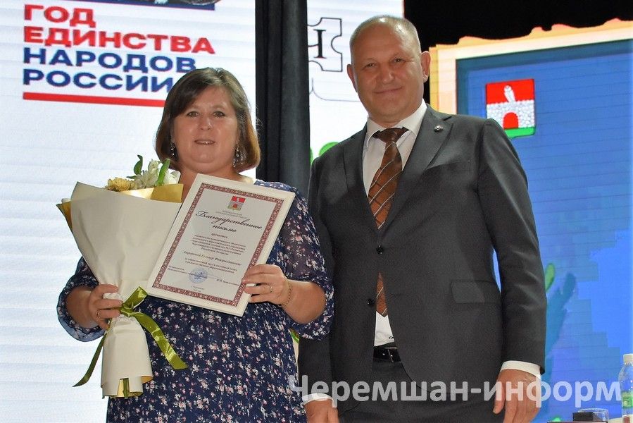 Чирмешәндә укытучыларны хөрмәтләделәр (ФОТОРЕПОРТАЖ)