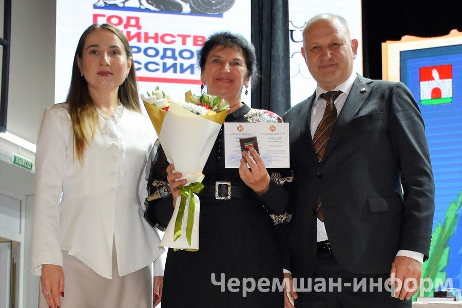 Чирмешәндә укытучыларны хөрмәтләделәр (ФОТОРЕПОРТАЖ)