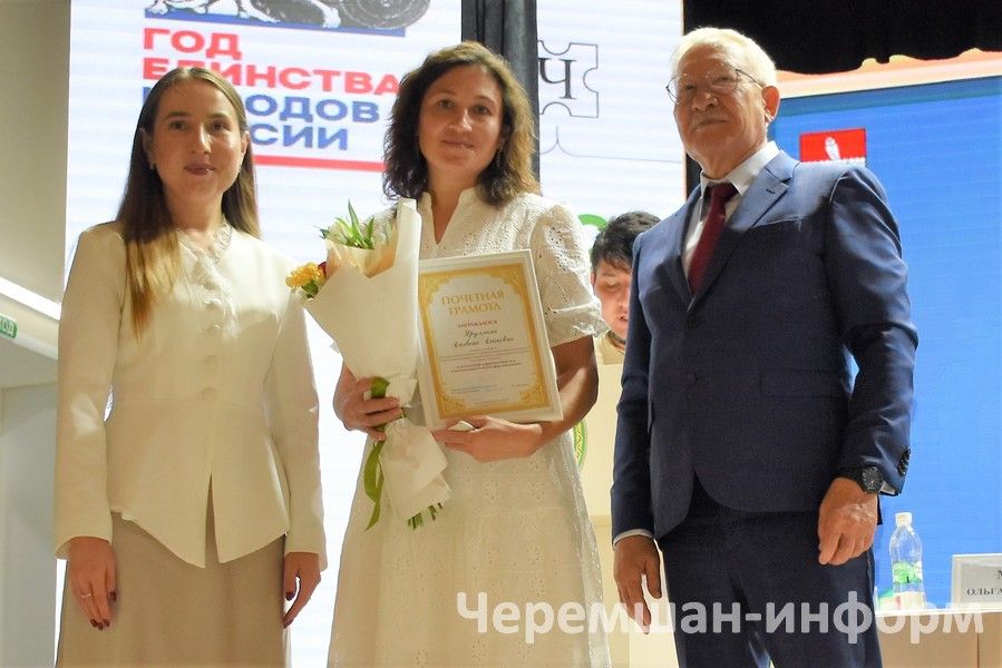 Чирмешәндә укытучыларны хөрмәтләделәр (ФОТОРЕПОРТАЖ)