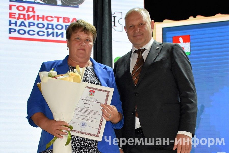 Чирмешәндә укытучыларны хөрмәтләделәр (ФОТОРЕПОРТАЖ)