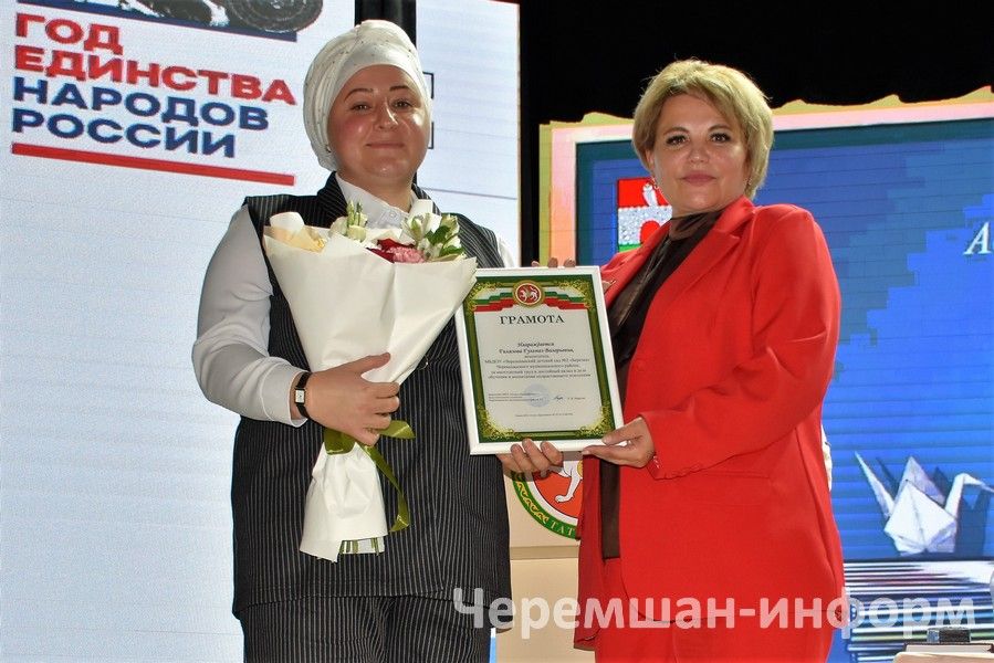 Чирмешәндә укытучыларны хөрмәтләделәр (ФОТОРЕПОРТАЖ)