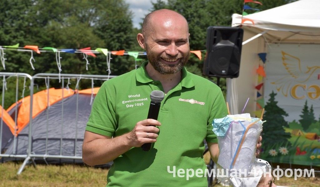 Бәркәтәдәге "Сәмрух" фестиваленә 100дән күбрәк кеше җыелды (ФОТОРЕПОРТАЖ)