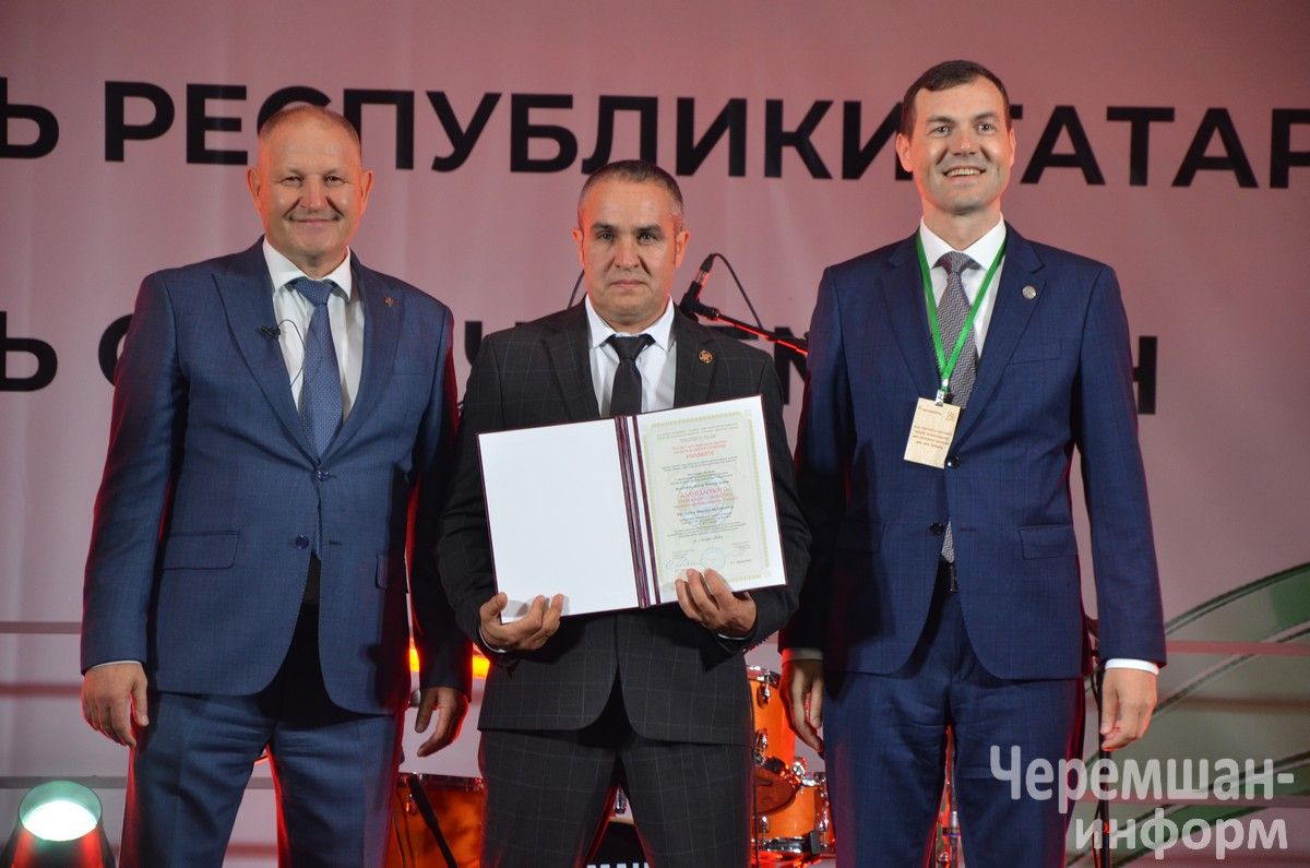 Чирмешәндә Нефть һәм газ сәнәгате хезмәткәрләре көнен бәйрәм итүнең иң якты мизгелләре (ФОТОРЕПОРТАЖ)
