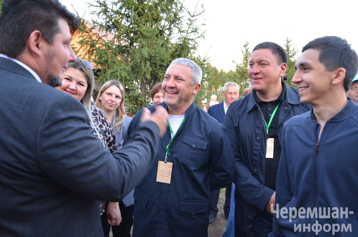 Чирмешәндә Нефть һәм газ сәнәгате хезмәткәрләре көнен бәйрәм итүнең иң якты мизгелләре (ФОТОРЕПОРТАЖ)