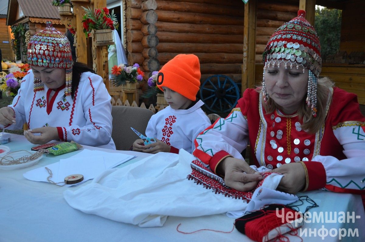 Чирмешәндә Нефть һәм газ сәнәгате хезмәткәрләре көнен бәйрәм итүнең иң якты мизгелләре (ФОТОРЕПОРТАЖ)