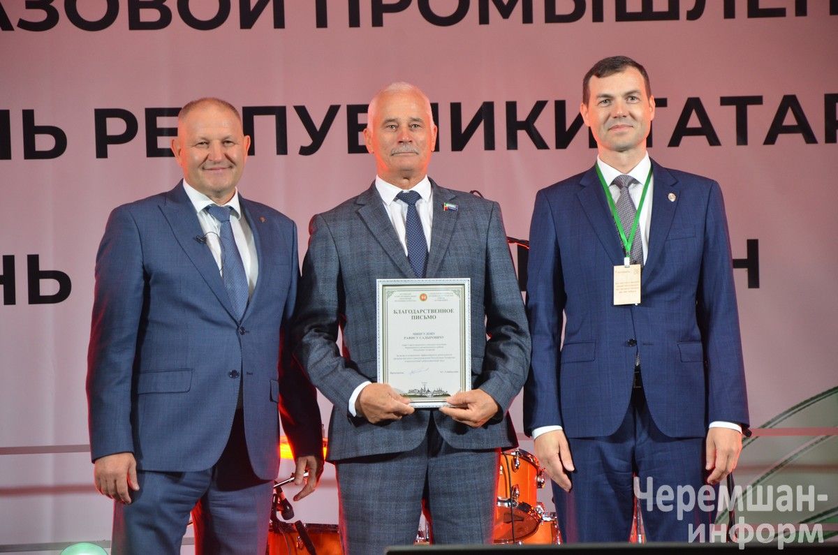 Чирмешәндә Нефть һәм газ сәнәгате хезмәткәрләре көнен бәйрәм итүнең иң якты мизгелләре (ФОТОРЕПОРТАЖ)