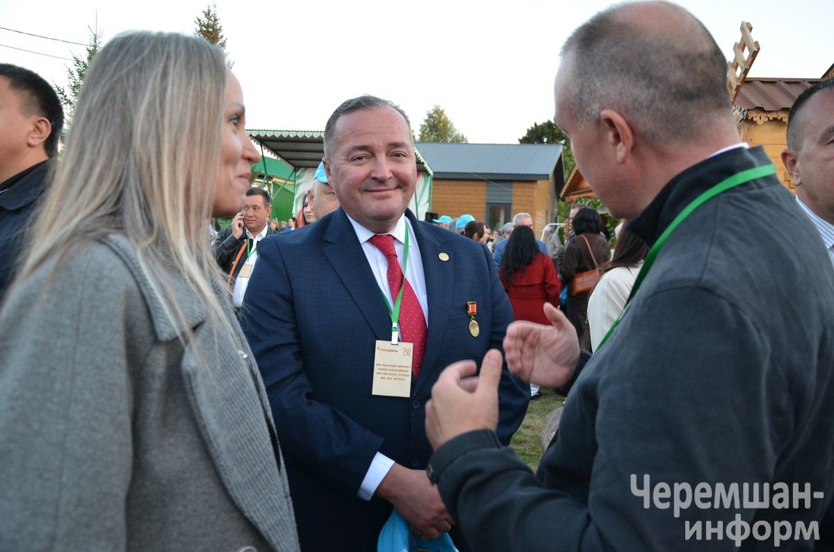 Чирмешәндә Нефть һәм газ сәнәгате хезмәткәрләре көнен бәйрәм итүнең иң якты мизгелләре (ФОТОРЕПОРТАЖ)