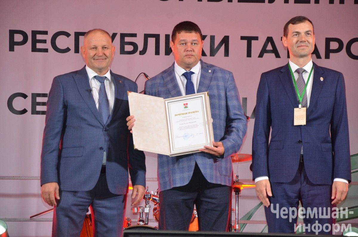 Чирмешәндә Нефть һәм газ сәнәгате хезмәткәрләре көнен бәйрәм итүнең иң якты мизгелләре (ФОТОРЕПОРТАЖ)