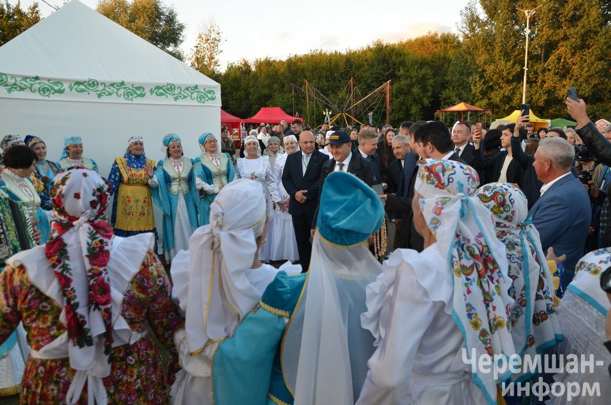 Чирмешәндә Нефть һәм газ сәнәгате хезмәткәрләре көнен бәйрәм итүнең иң якты мизгелләре (ФОТОРЕПОРТАЖ)