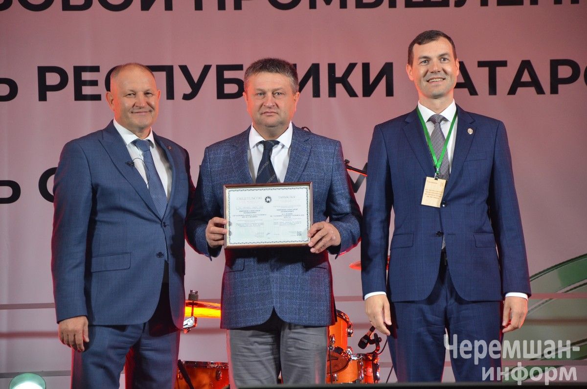 Самые яркие моменты с празднования Дня работников нефтяной и газовой промышленности в Черемшане (ФОТОРЕПОРТАЖ)
