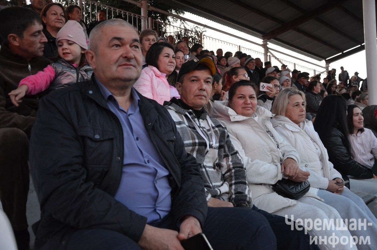 Чирмешәндә Нефть һәм газ сәнәгате хезмәткәрләре көнен бәйрәм итүнең иң якты мизгелләре (ФОТОРЕПОРТАЖ)