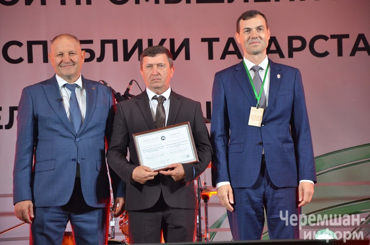 Чирмешәндә Нефть һәм газ сәнәгате хезмәткәрләре көнен бәйрәм итүнең иң якты мизгелләре (ФОТОРЕПОРТАЖ)