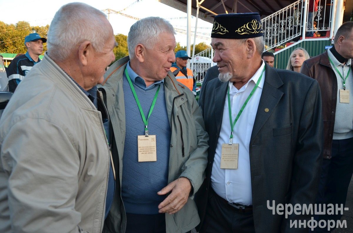 Чирмешәндә Нефть һәм газ сәнәгате хезмәткәрләре көнен бәйрәм итүнең иң якты мизгелләре (ФОТОРЕПОРТАЖ)