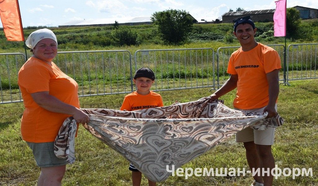 В Беркет-Ключе на фестивале «Семрух» собралось более 100 человек (ФОТОРЕПОРТАЖ)