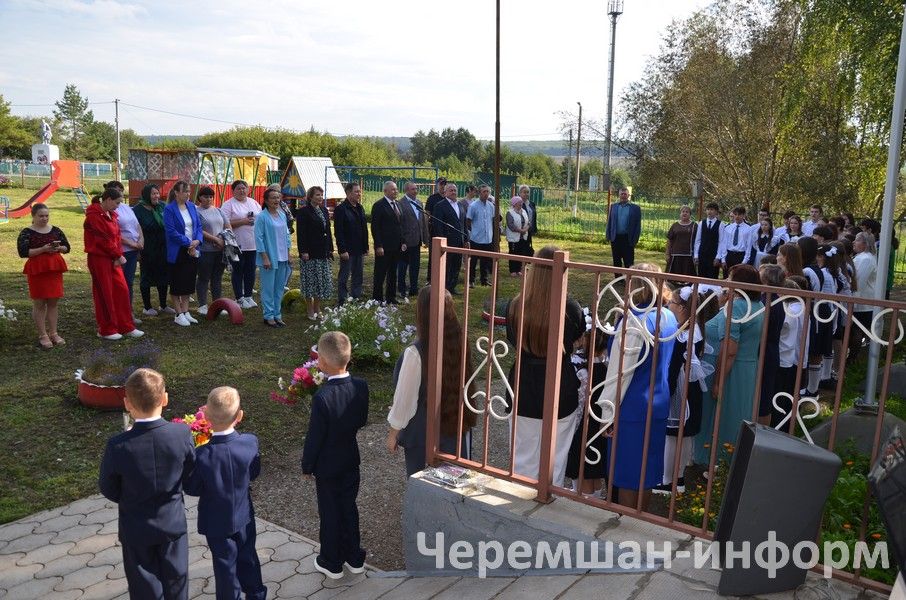 В 1 классе Староильмовской школы будут учиться три мальчика (ФОТОРЕПОРТАЖ)