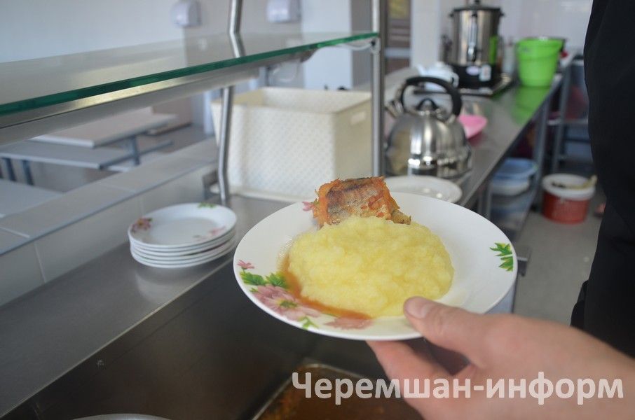 В 1 классе Староильмовской школы будут учиться три мальчика (ФОТОРЕПОРТАЖ)