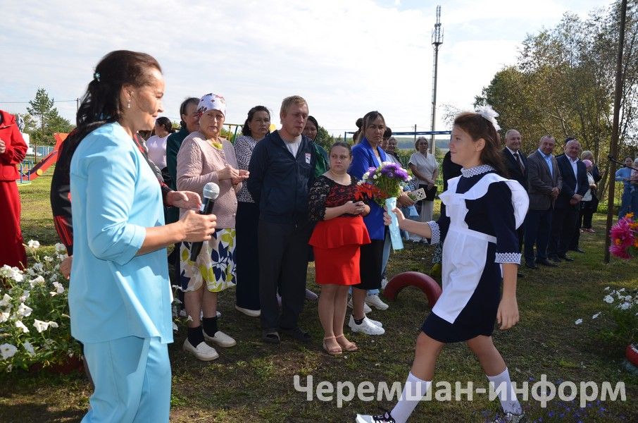 В 1 классе Староильмовской школы будут учиться три мальчика (ФОТОРЕПОРТАЖ)